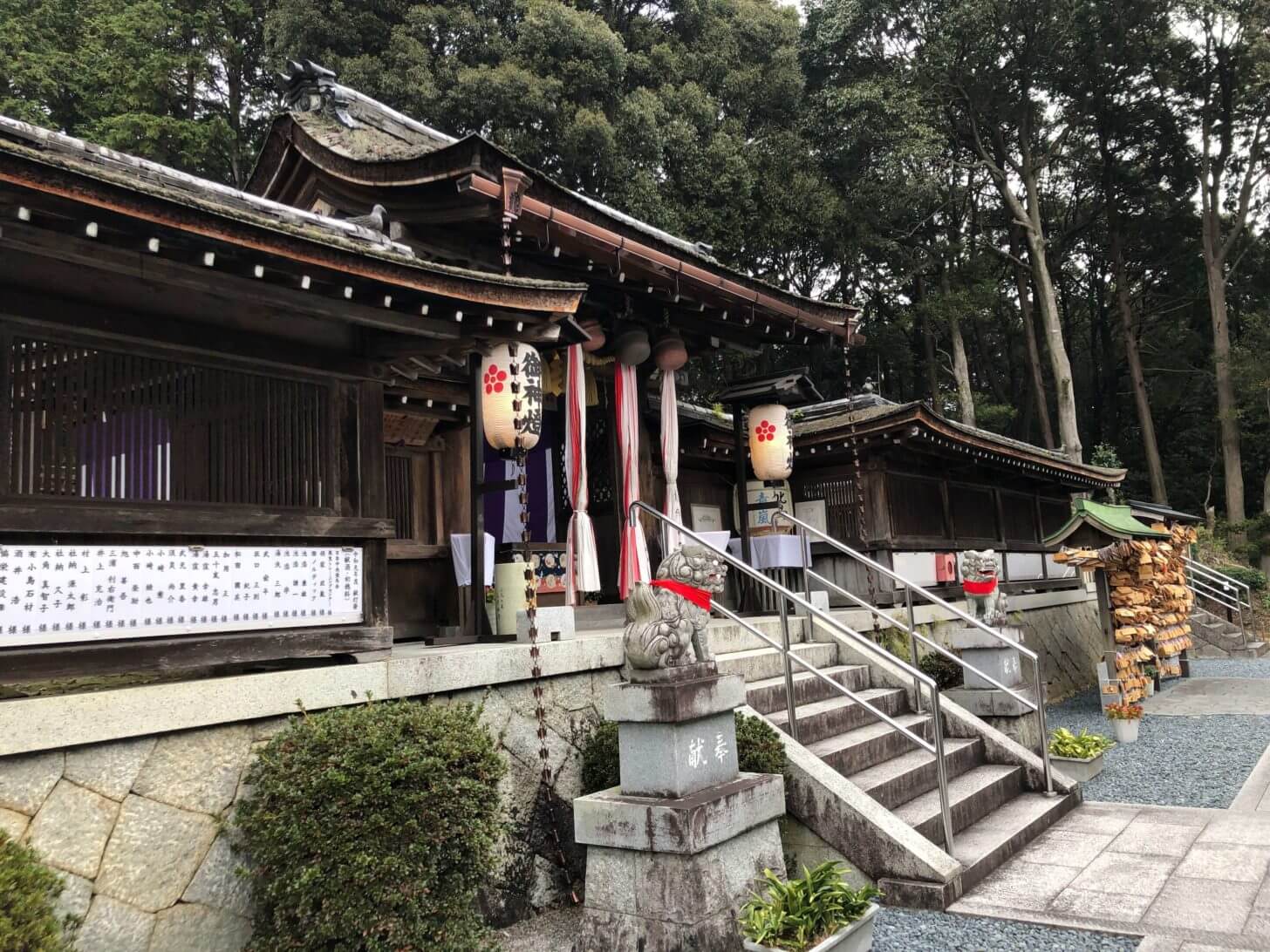 栗東・大野神社の拝殿