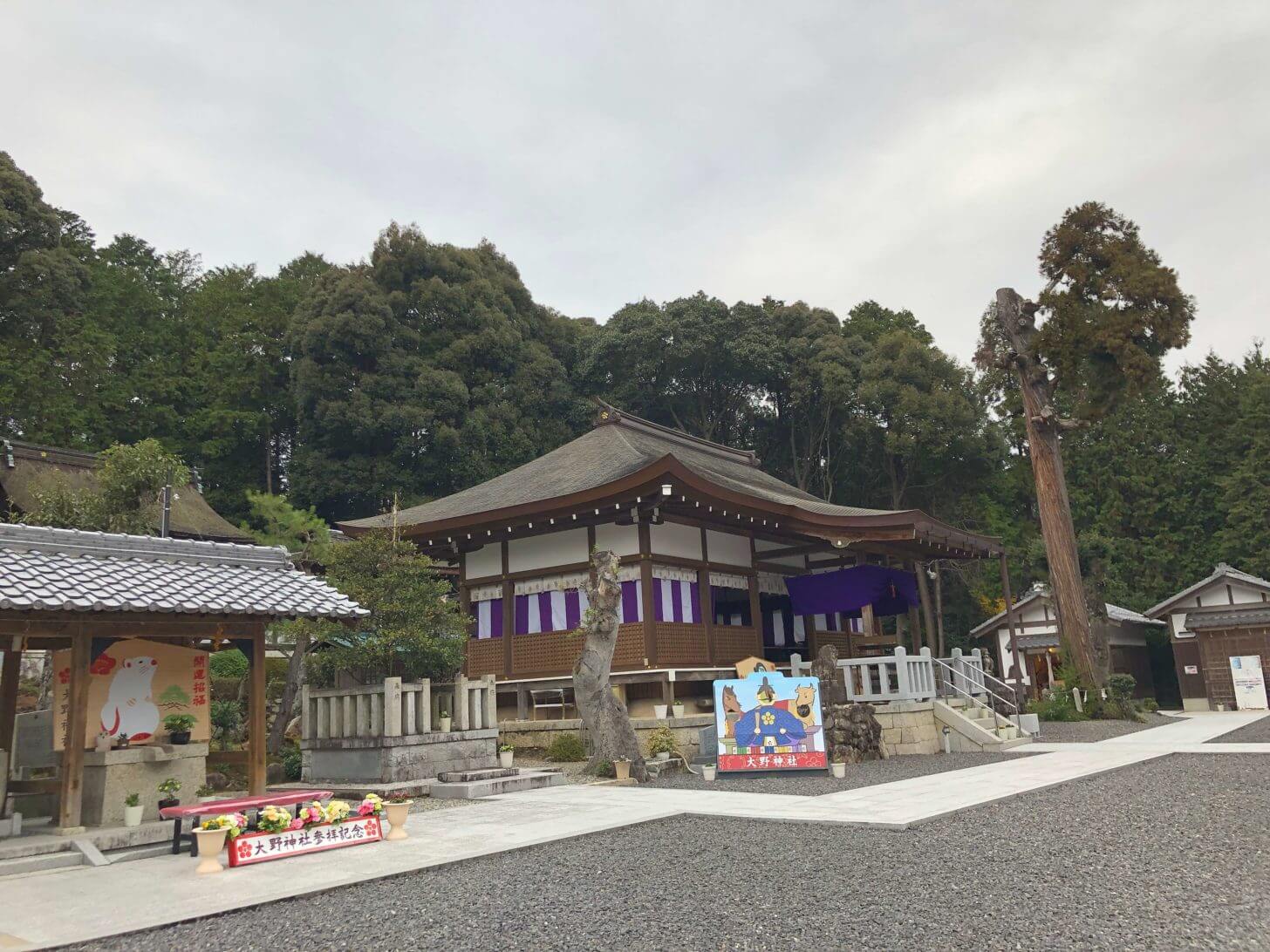 栗東・大野神社の境内の風景