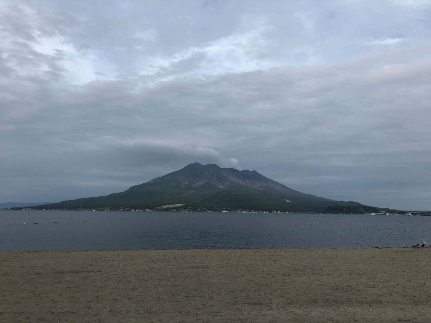 磯海水浴場からの桜島