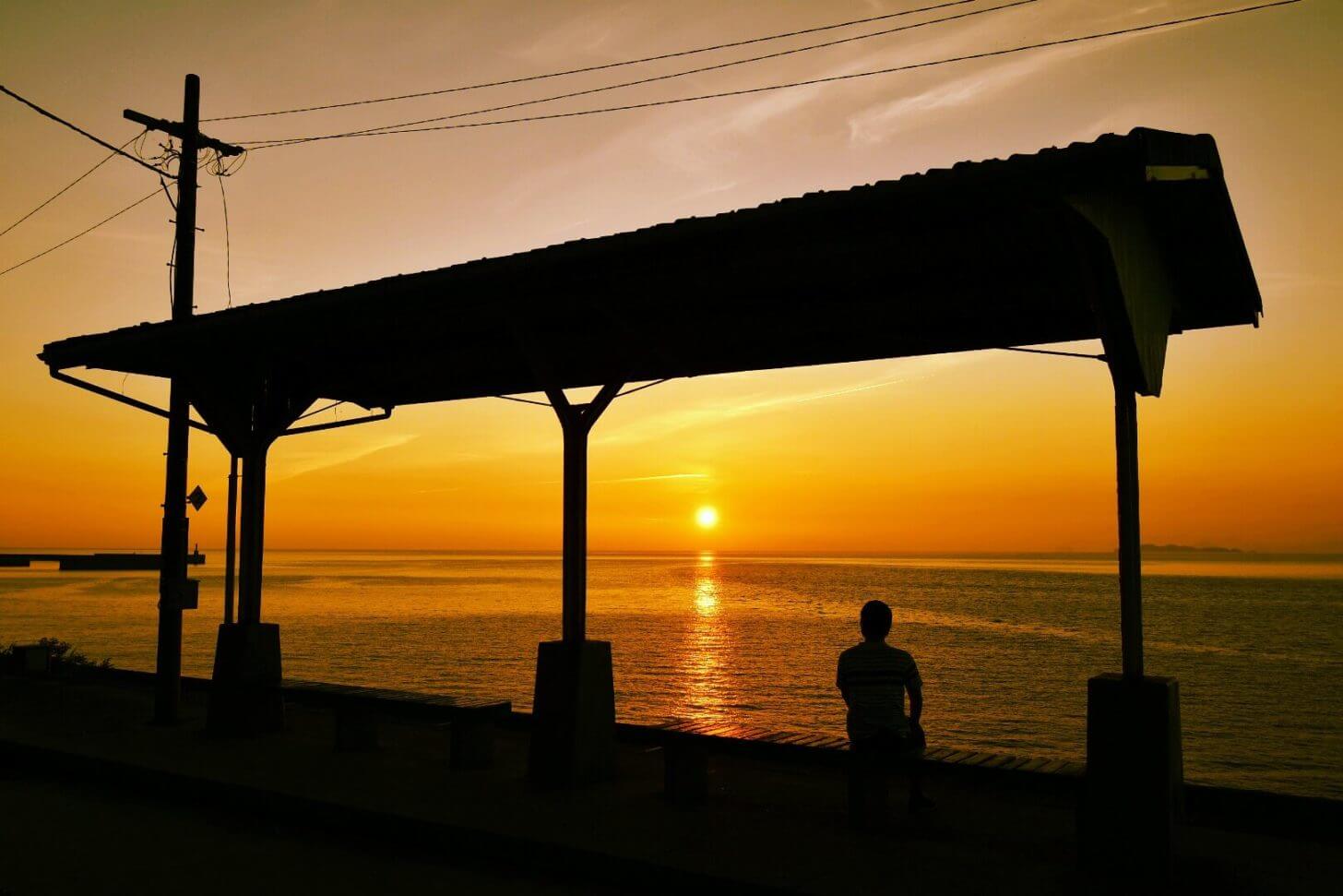 JR下灘駅の夕日