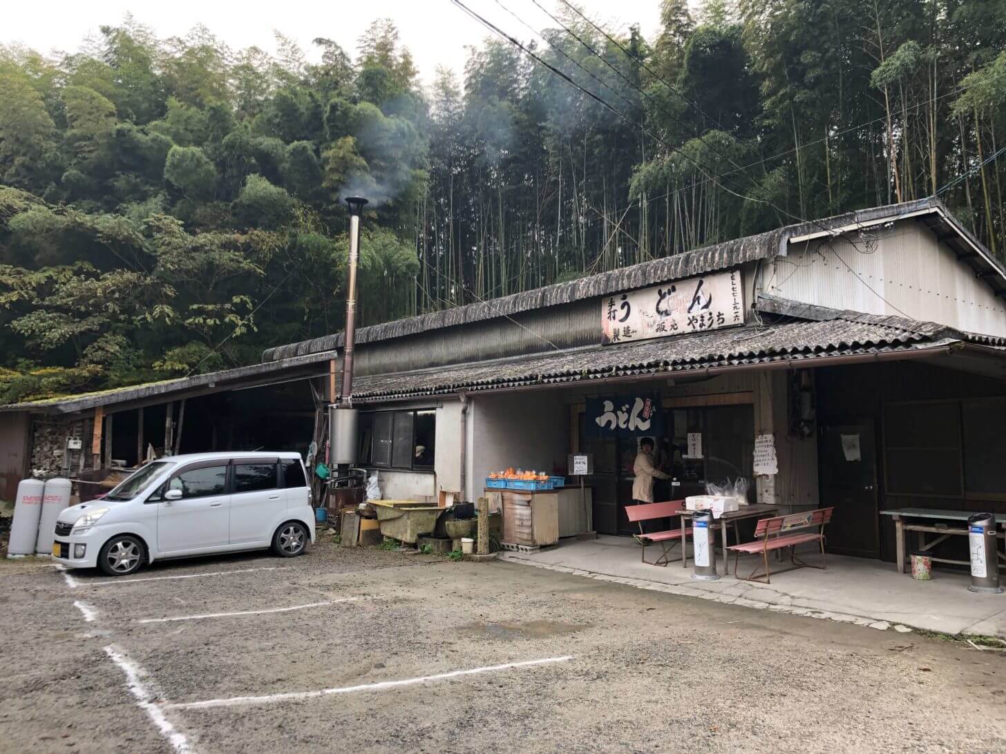 山内うどん外観