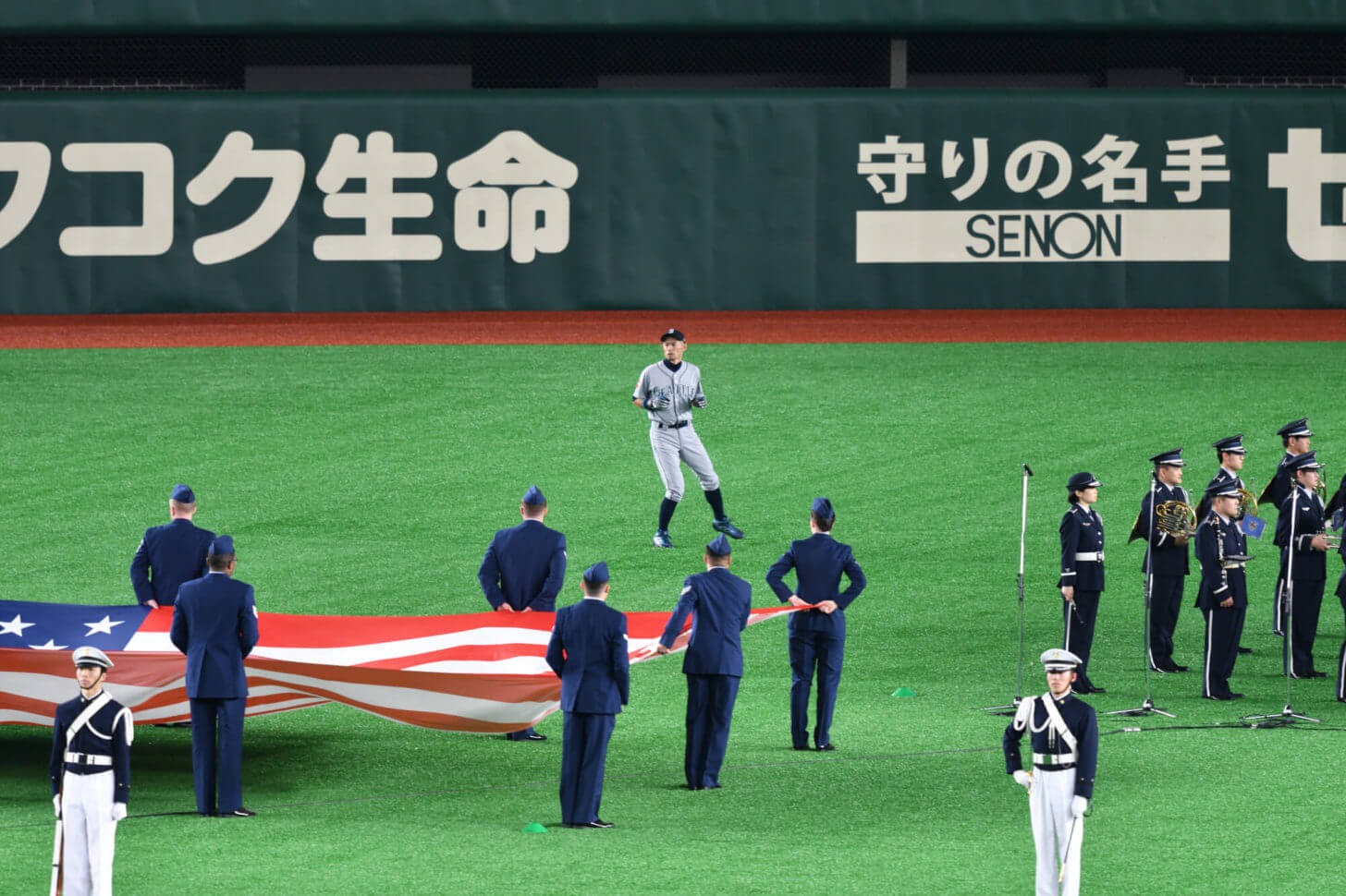 2019MLB開幕戦・ウォーミングアップをするイチロー