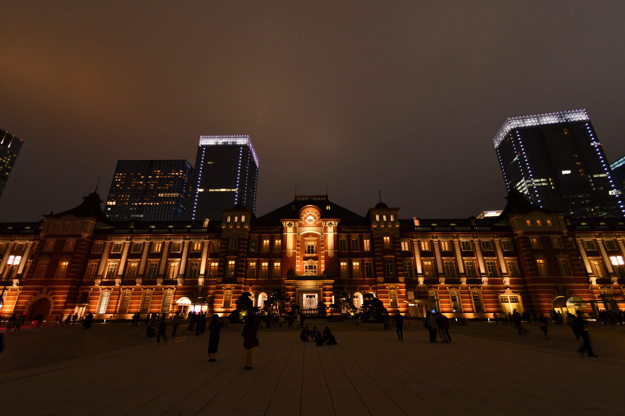 夜の東京駅丸の内駅舎