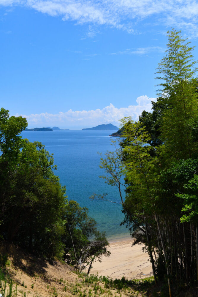 弓削島東側海岸線からの絶景