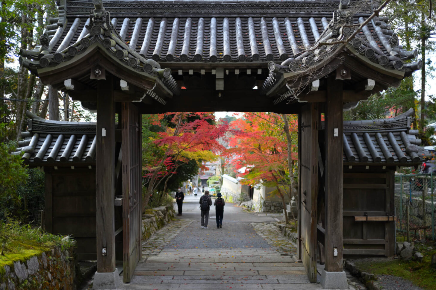 赤山禅院 山門の紅葉