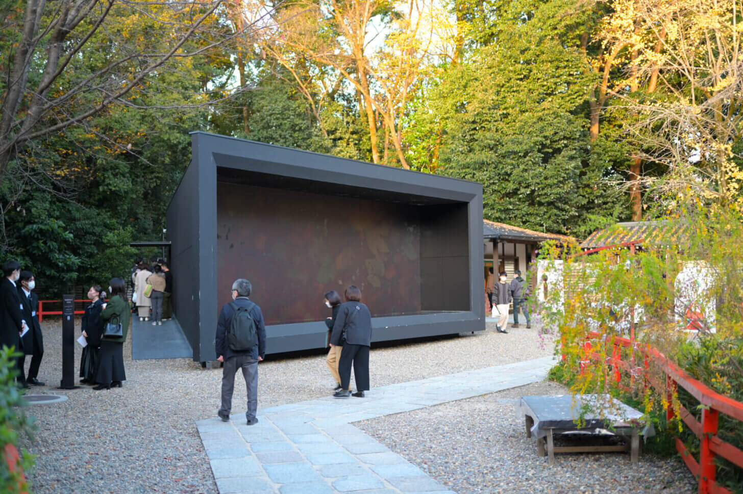 下鴨神社 エキシビション 「LIGHT OF FLOWERS花と光」