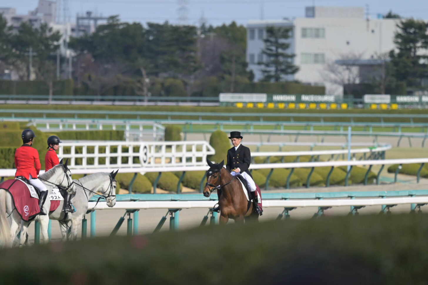 2023年3月4日、誘導馬に騎乗する福永祐一元騎手