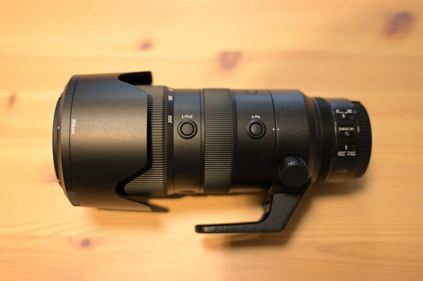 NIKKOR Z 70-200mm f/2.8 VR S外観