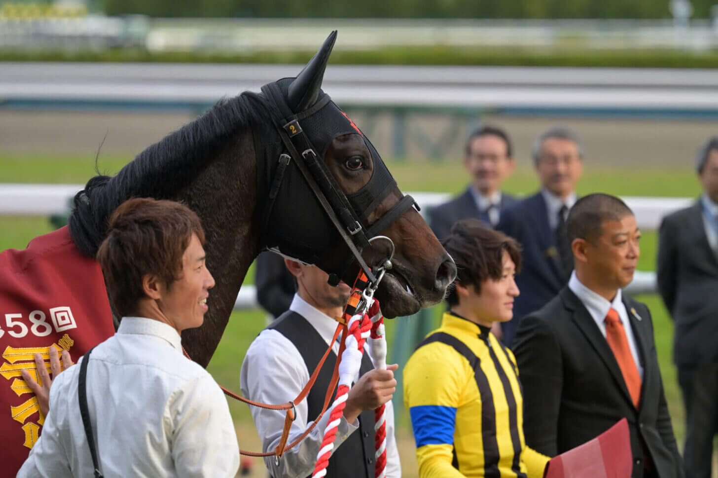 ジャンタルマンタル デイリー杯2歳Sウィナーズサークルにて