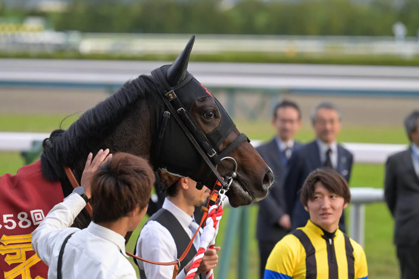 ジャンタルマンタル デイリー杯2歳Sウィナーズサークルにて