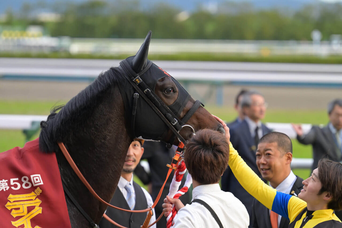 ジャンタルマンタル デイリー杯2歳Sウィナーズサークルにて