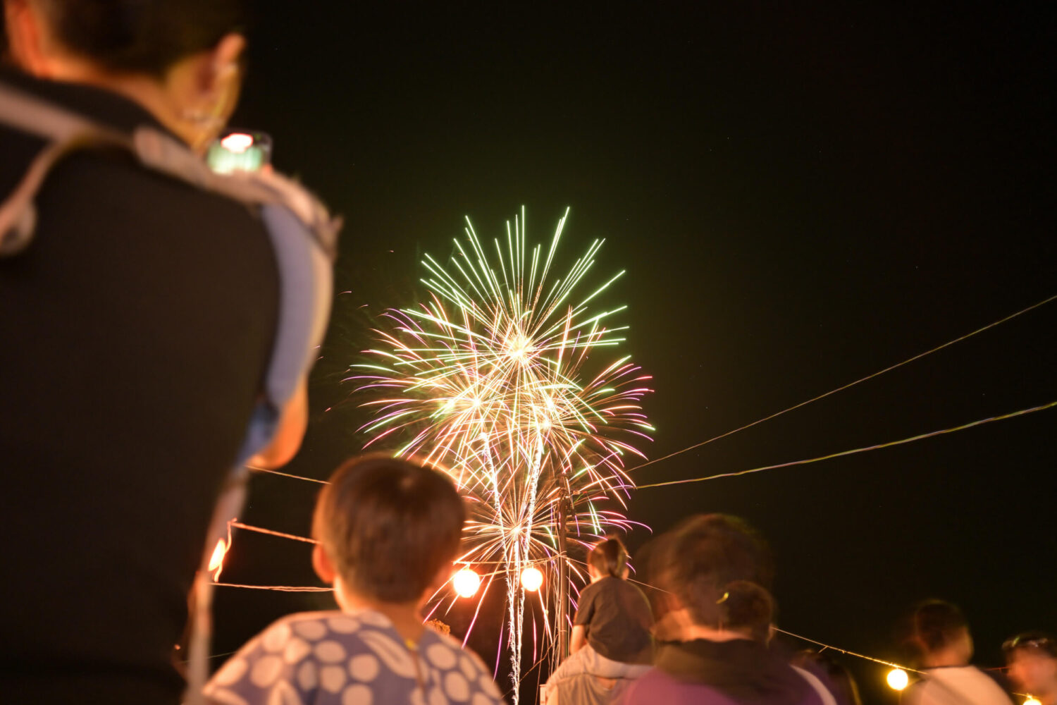 2024年かみじまふるさと夜市での打ち上げ花火