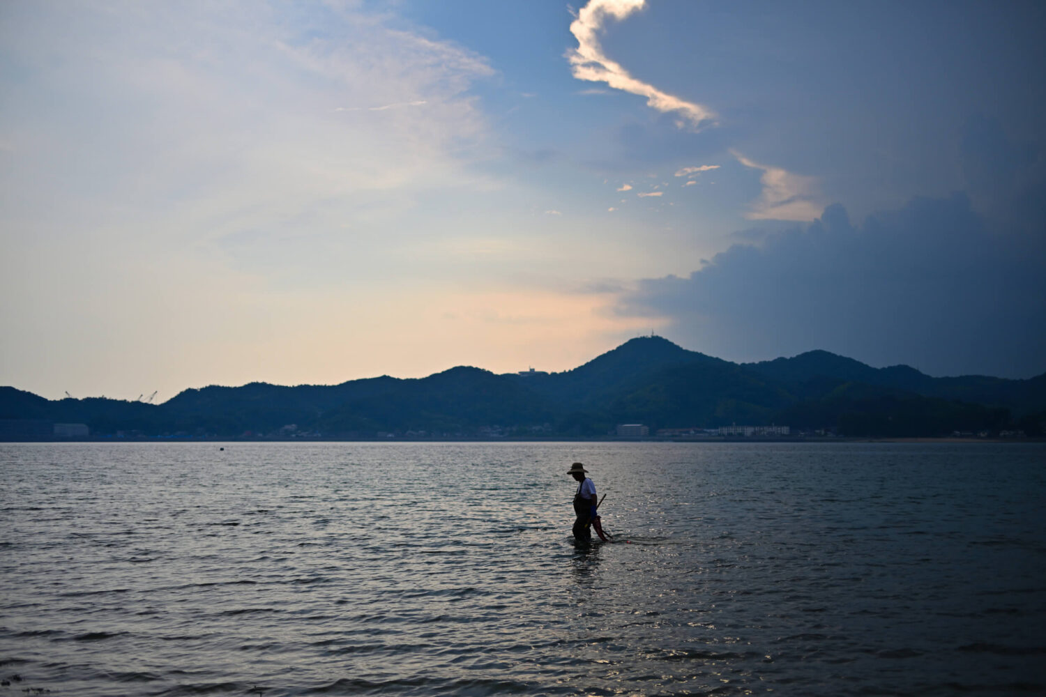 夏の夕方の弓削島・京ノ小島周辺