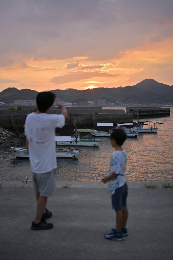 上弓削港の夏の夕焼け